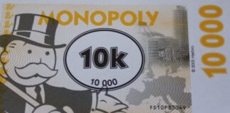 PARTS ONLY -Monopoly Here and Now UK Limited Edition Board Game - 10 x $10k Specialty Money