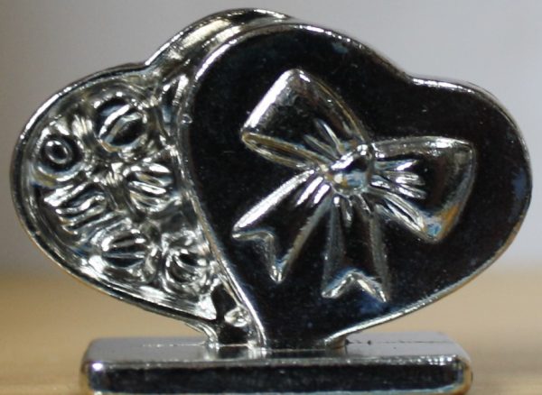 PARTS ONLY - Scene It! Board Game "Movie" 2nd Edition - (1) Metal Heart Chocolate Box Token Only