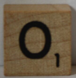 PARTS ONLY - Scrabble Deluxe Travel Edition Board Game - (1) Wooden Letter O Only