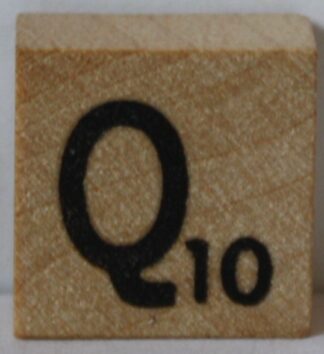 PARTS ONLY - Scrabble Deluxe Travel Edition Board Game - (1) Wooden Letter Q Only