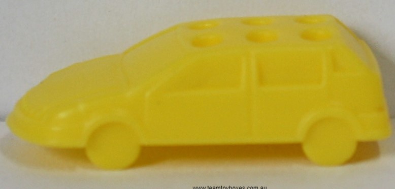 PARTS ONLY - The Game Of Life (2007) Board Game - (1) Yellow Plastic Car Pawn Only
