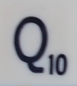 PARTS ONLY - Scrabble Board Game T R Urban 1955 Version - (1) Letter Q Only