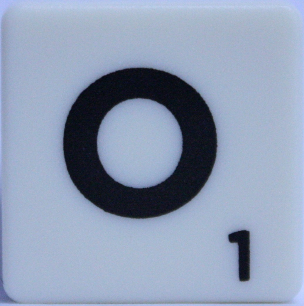 PARTS ONLY - Scrabble Board Game Harry Potter Edition - (1) Letter O Tile Only