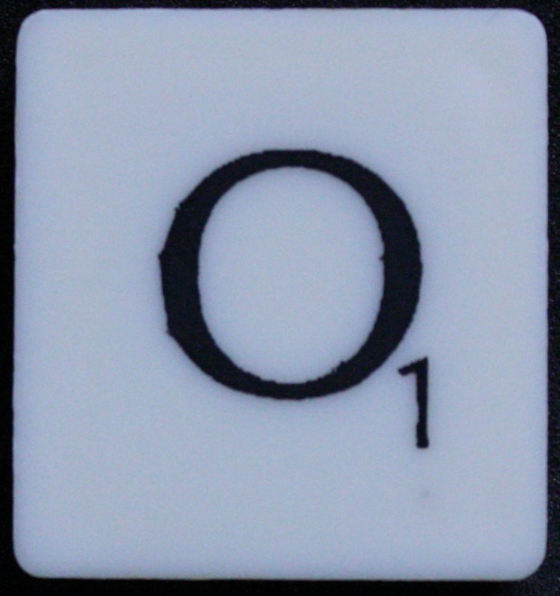 PARTS ONLY - Scrabble Board Game 1988 Murfett Regency Version - (1) Letter Tile O Only
